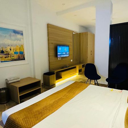 Holidayvilla & Suites Amritsar- Green Avenue מראה חיצוני תמונה